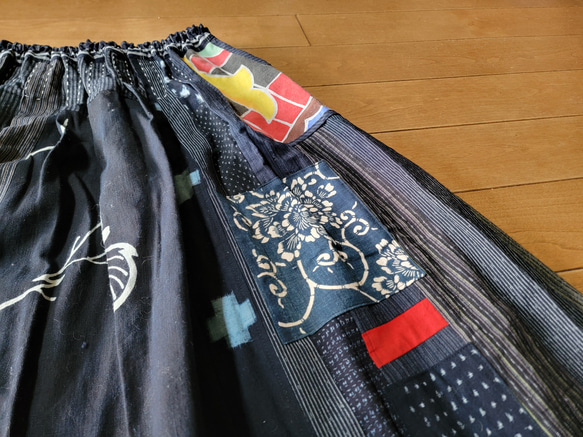 着物リメイク　手作り　型染め　絣など　パッチ　ギャザースカート 5枚目の画像