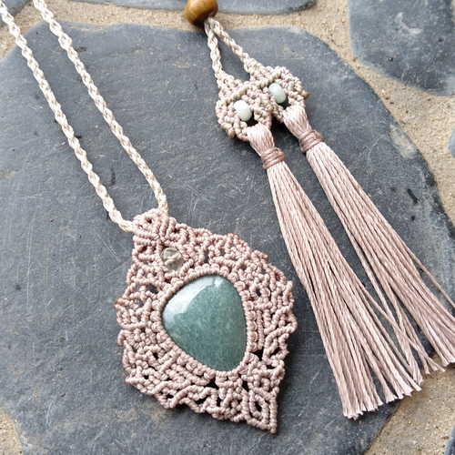 ヒィ様確認用　糸魚川翡翠　ピンク翡翠桜 楽天市場】糸魚川翡翠大珠 C01632 陽春 作 36mm*17.5mm*17mm