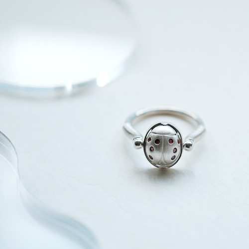 てんとう虫 回転 リング シルバー925 指輪・リング Cloudjewelry 通販