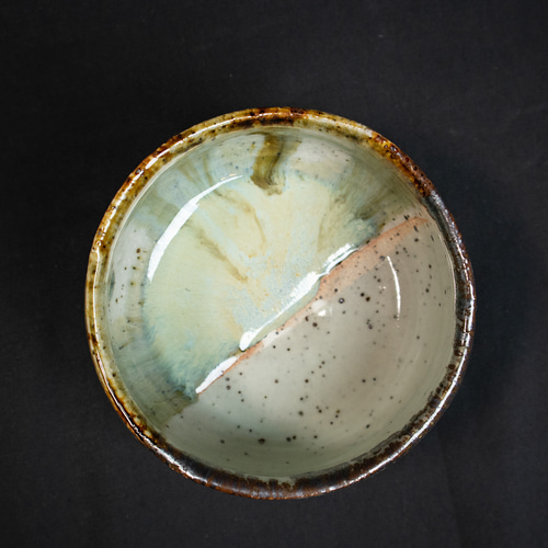 黄金窯変2024 釉薬の流れが深い味わいの抹茶碗 涼 24hM01 茶碗・めし碗