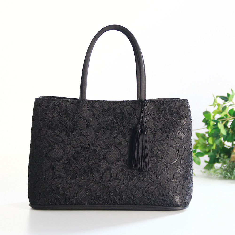 ＜IWASA＞タッセル付きコードレース二層式バッグM／iw60183