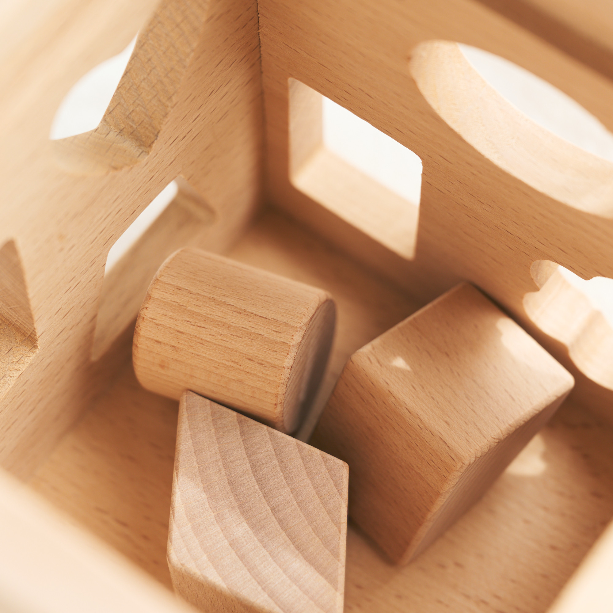 【名入れ無料！】型はめBOX　紐付き 木製 ギフト 名入れ 出産祝い プレゼント べビー 誕生日 出生情報 知育玩具