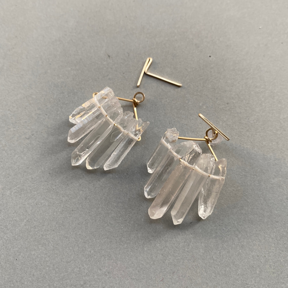 S様専用　お修理ページ　Crystal quartz fringe pierce 14kgf フリンジ ピアス 2way 1枚目の画像