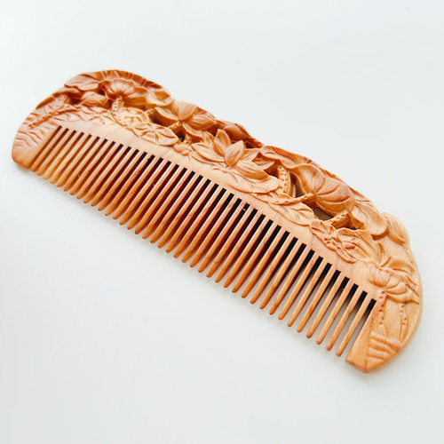 桃の木 くし 木製櫛 ハス【桃太郎】両面彫刻 お守り 静電気防止 美髪