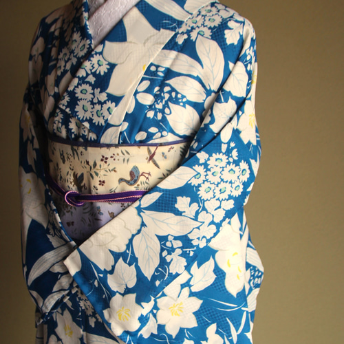 アンティーク　大正ロマン　レア　ターコイズブルーの着物 アンティーク 大正ロマン レア 赤とターコイズブルーの着物