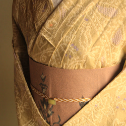 正絹単衣　細かい絞りで表現されたサンドイエロー地にペーズリー柄がやさしいオリエンタルな雰囲気　トールサイズ袖長め洗濯可能 10枚目の画像