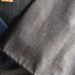 単衣　ウール異素材のグレー黒+紺メンズライク☆大人かっこいい着こなし　裄67ｃｍ　お袖長めモアトールサイズ 3枚目の画像