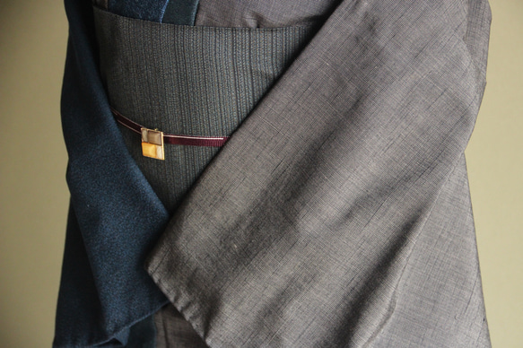 単衣　ウール異素材のグレー黒+紺メンズライク☆大人かっこいい着こなし　裄67ｃｍ　お袖長めモアトールサイズ 18枚目の画像
