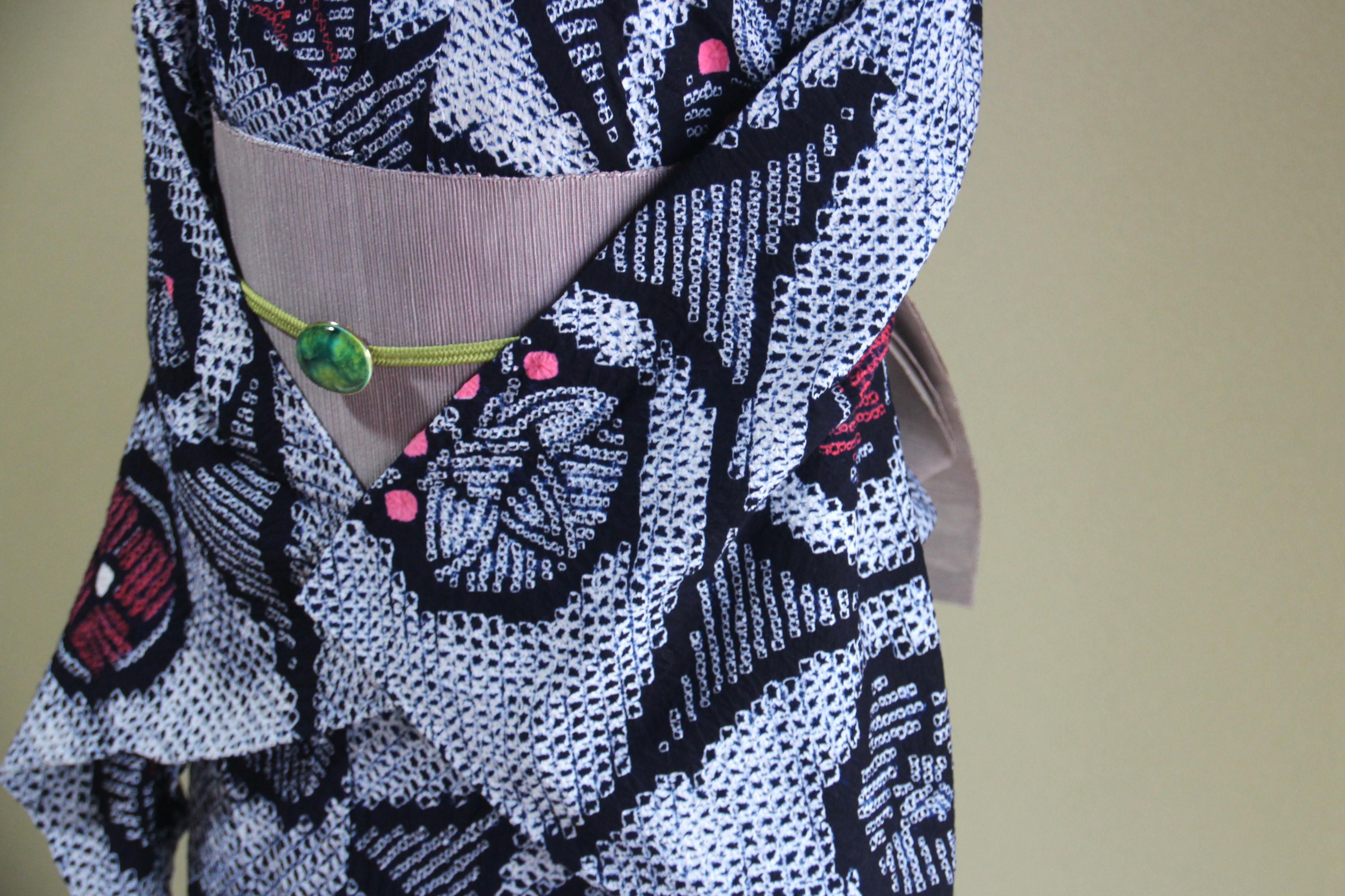 ◇現代 有松鳴海絞　浴衣◇【濃紺　朱桃】希少柄　橘・桐・桔梗・桜の吉祥紋が上品でクラシカル　裄68ｃｍトールサイズ木綿