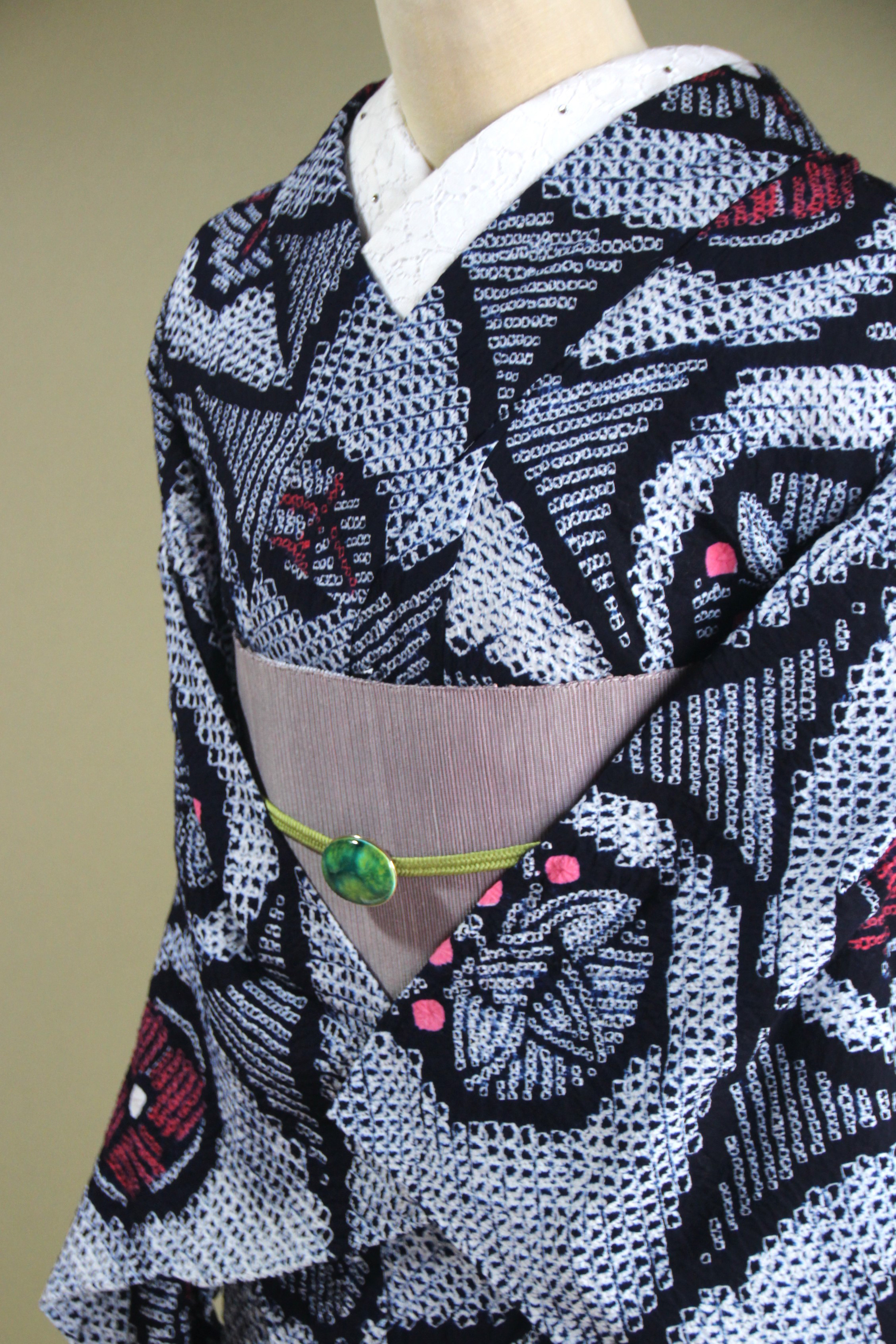 ◇現代 有松鳴海絞　浴衣◇【濃紺　朱桃】希少柄　橘・桐・桔梗・桜の吉祥紋が上品でクラシカル　裄68ｃｍトールサイズ木綿