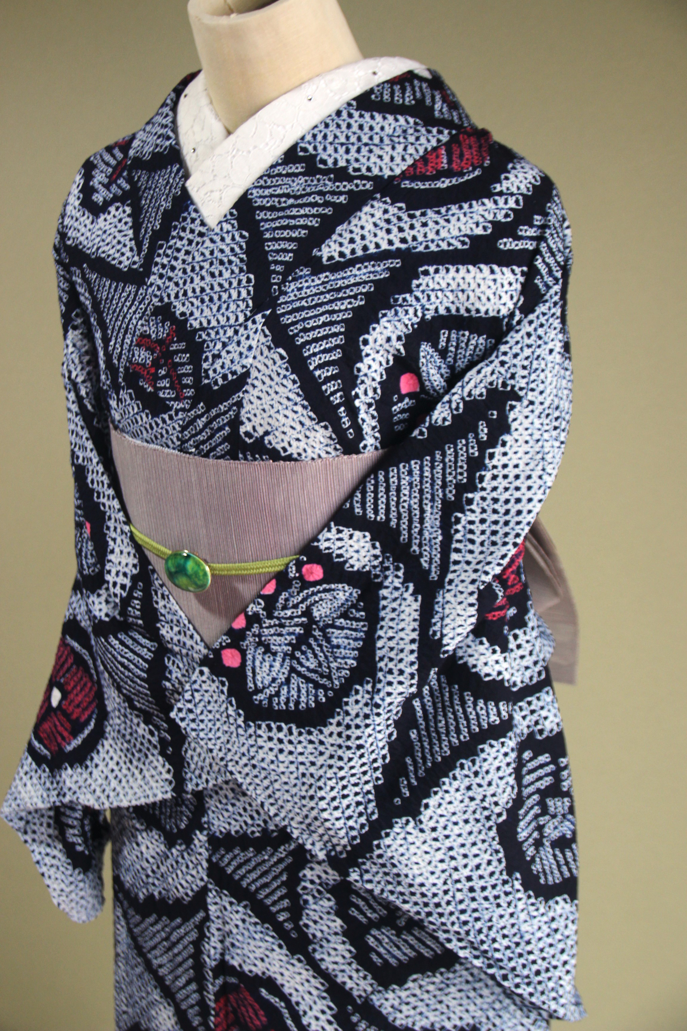 ◇現代 有松鳴海絞　浴衣◇【濃紺　朱桃】希少柄　橘・桐・桔梗・桜の吉祥紋が上品でクラシカル　裄68ｃｍトールサイズ木綿