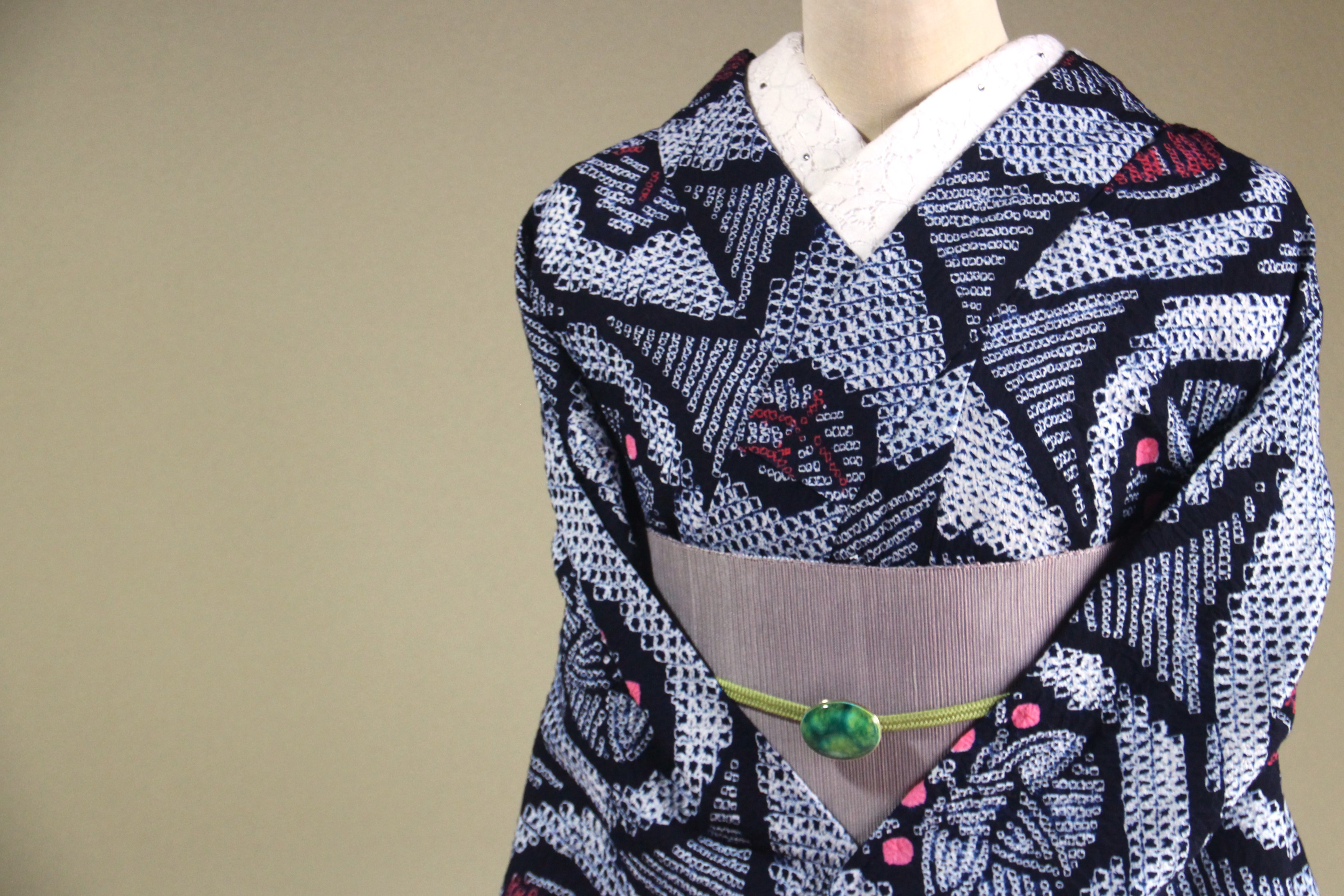 ◇現代 有松鳴海絞　浴衣◇【濃紺　朱桃】希少柄　橘・桐・桔梗・桜の吉祥紋が上品でクラシカル　裄68ｃｍトールサイズ木綿