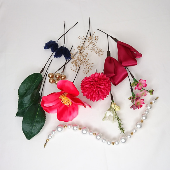 【一点限定】椿とマムとパール飾りのヘッドドレス 成人式 卒業式 袴 髪飾り 造花 和装 ピンク リボン 6枚目の画像