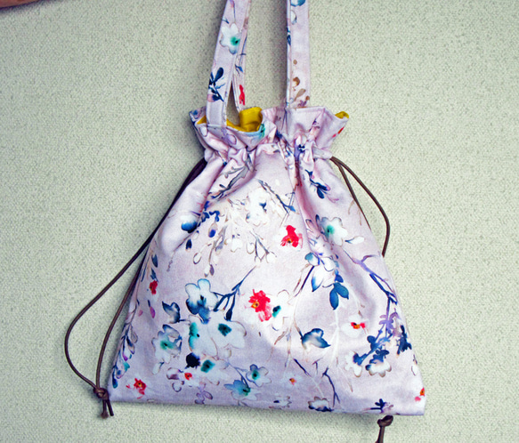 フランス生地　巾着バッグ　A4対応　3way　桜色　花柄トートバッグ 1枚目の画像