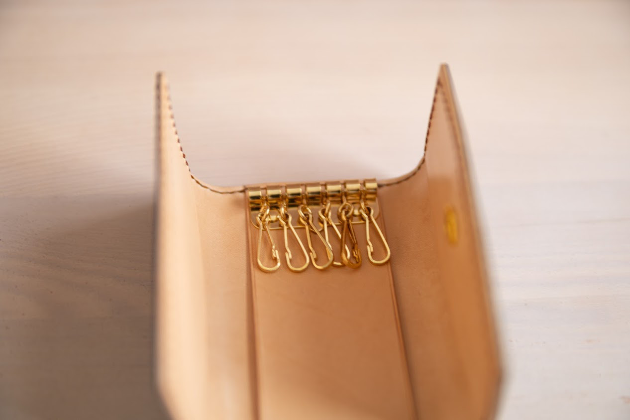 【名入れ無料】カードも入るキーケース 6連ホルダー リオショルダー