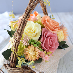 カーリーオーバルバスケット オレンジ カーネーション ローズ プレゼント ギフト 母の日 花 10枚目の画像