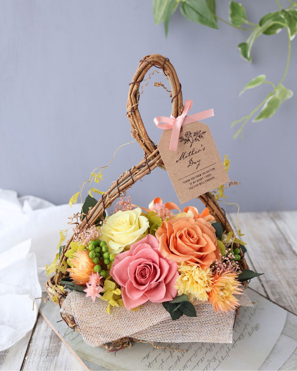 カーリーオーバルバスケット オレンジ カーネーション ローズ プレゼント ギフト 母の日 花 17枚目の画像