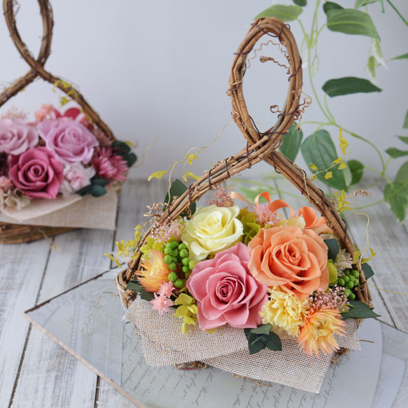 カーリーオーバルバスケット オレンジ カーネーション ローズ プレゼント ギフト 母の日 花 5枚目の画像