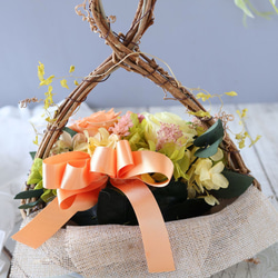 カーリーオーバルバスケット オレンジ カーネーション ローズ プレゼント ギフト 母の日 花 11枚目の画像