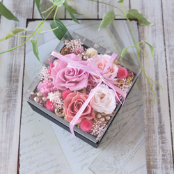宝石箱のようなフラワーボックス ピンク カーネーション ローズ プレゼント ギフト 母の日 花 7枚目の画像