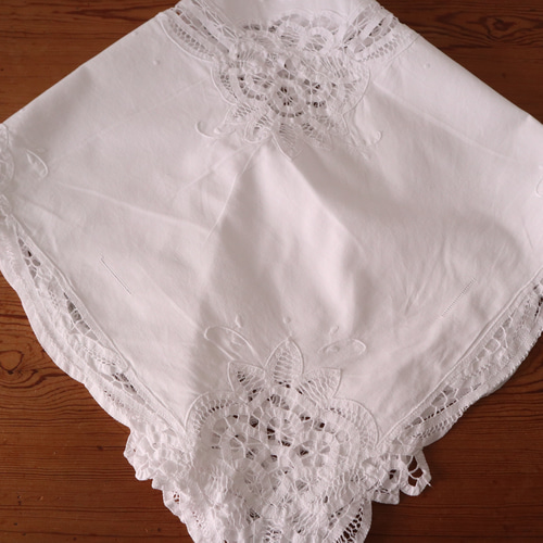 アンティーク　バテンレース　ハンドメイド　テーブルクロス　総レース アンティーク バテンレース ハンドメイド テーブルクロス 総レース