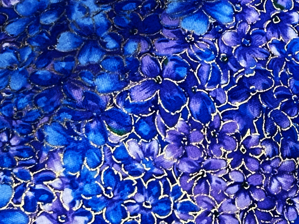 Michael Miller 110cm x 50cmずつ切売 - メタリックな紫陽花 3枚目の画像