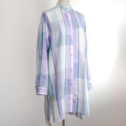 手織りのシルクロングシャツ　パープル＆グリーンストライプ 2枚目の画像