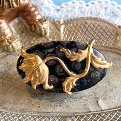 ✤ ブラックフォシルコーラルと芥子の帯留め ✤アール・ヌーヴォー 2枚目の画像