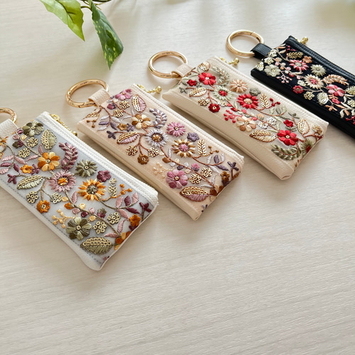 ギフトにも＊インド刺繍リボンのミニポーチ＊キーリング付き ポーチ