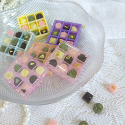選べる】チョコレートボックスガチャ キーホルダーとマグネットが