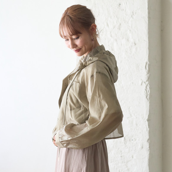 Morino Gakko 透明材質短襯衫派克大衣（卡其色）UV 外罩夏季外罩遮陽外罩 第12張的照片