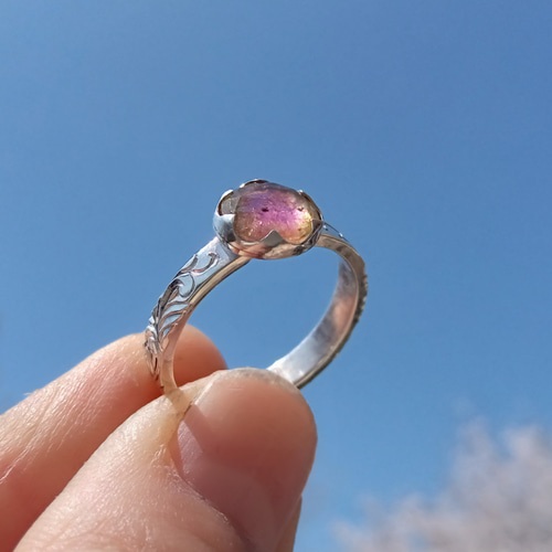 1点もの バイカラートルマリン ハンドエングレービングシルバーリング