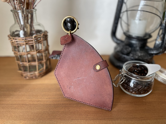 持ち運びたくなる♪レザーで作ったコーヒーフィルターケース（ダーク
