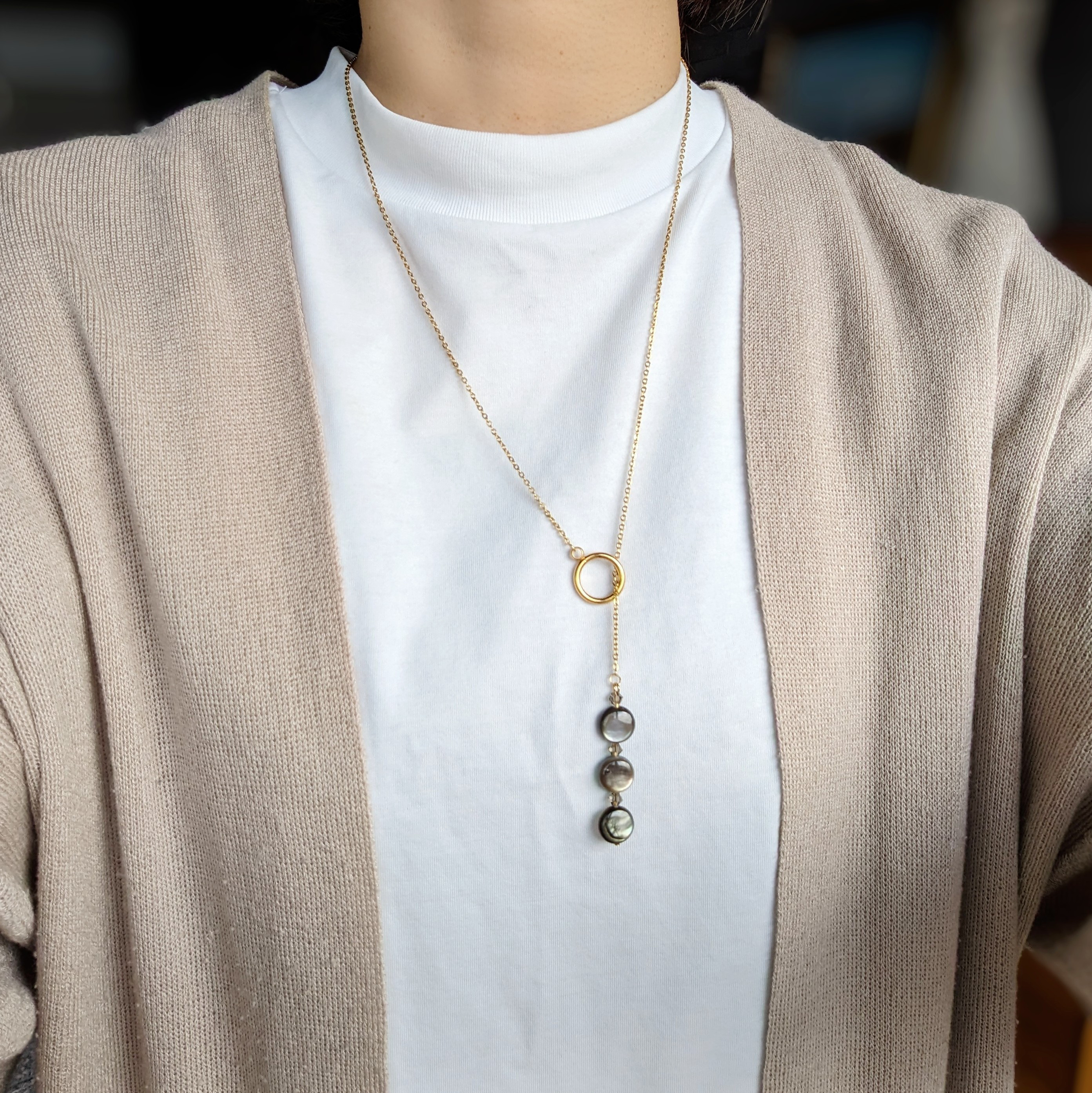 黒蝶貝ブラックダイヤモンド/マンテルロングチェーン/サージカルステンレス 天然石