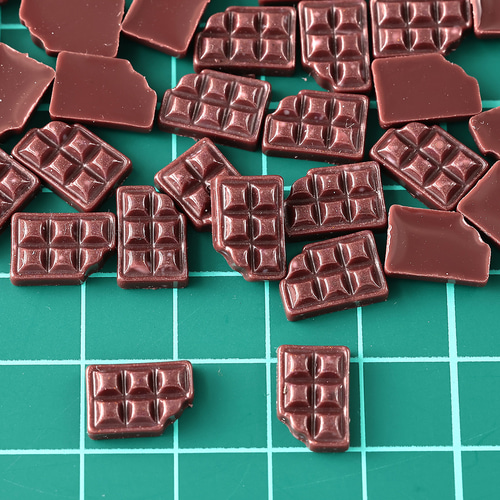 デコパーツ チョコレート 12mm ブラウン 300個 お菓子 ネイルパーツ