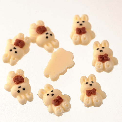 3dネイルパーツ うさぎ いちご リボン ネイルパーツ デコパーツ ミニチュア デコパーツ うさぎ リボン アイボリー 10mm 動物 200個 3D
