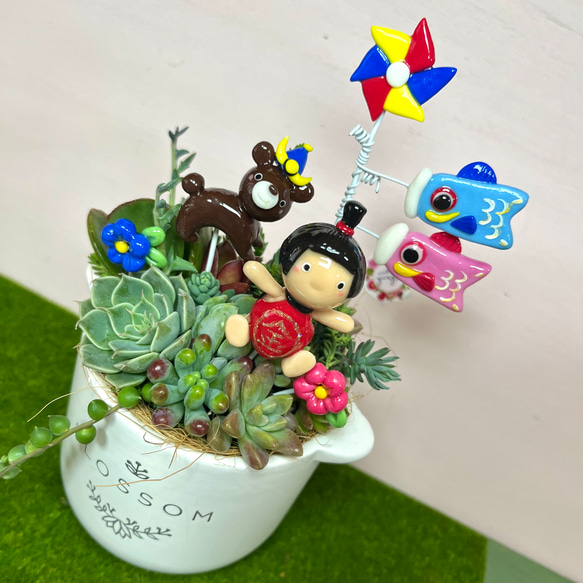 最も  多肉植物寄せ植え〜樹脂粘土レジン(粘土細工)ガーデンピック…五 キャラクターグッズ