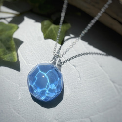 Sea glass pendant　ラウンドタイプ＊ライトブルー 2枚目の画像