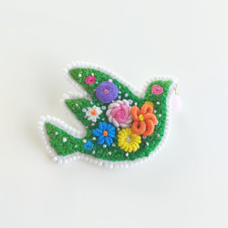 刺繍ブローチ 『flower bird』① 1枚目の画像