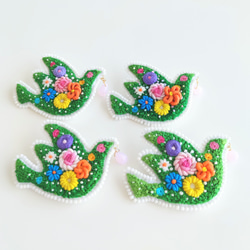 刺繍ブローチ 『flower bird』① 9枚目の画像