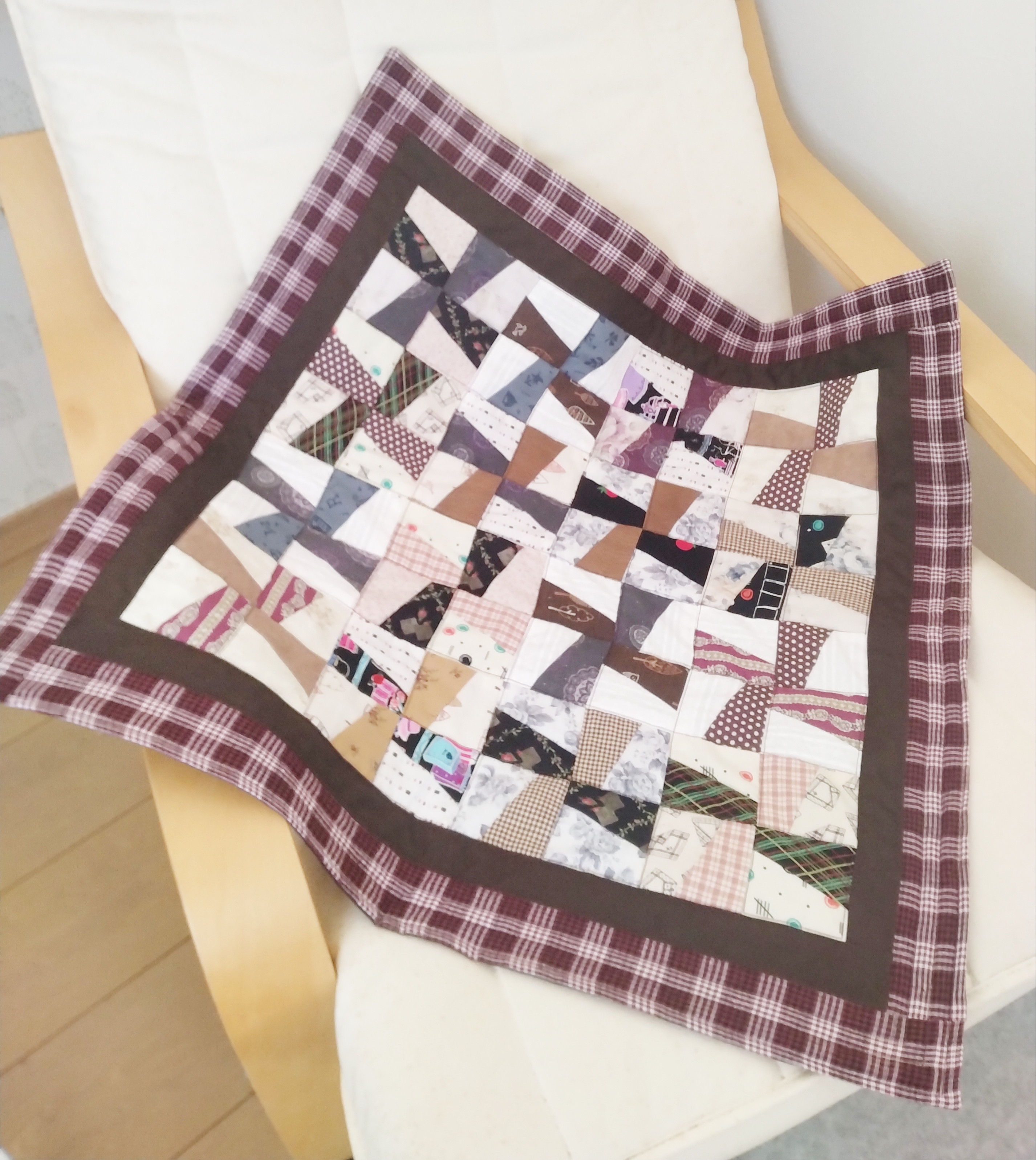 カラフル風車　ハンドメイド　パッチワーク　タペストリー　大判　刺繍