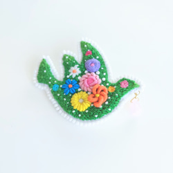 刺繍ブローチ 『flower bird』② 2枚目の画像