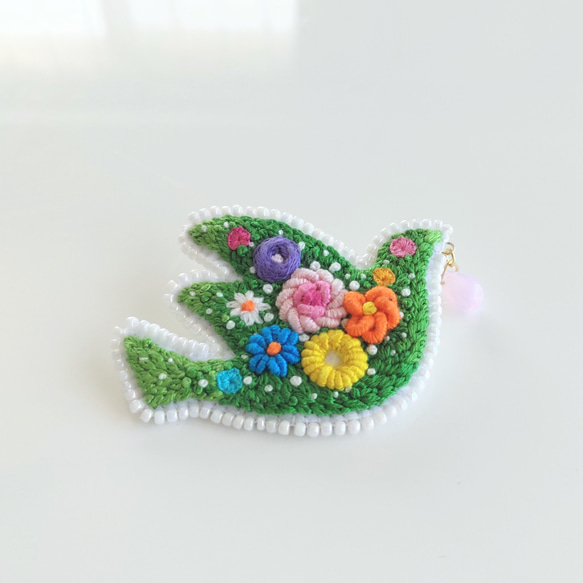 刺繍ブローチ 『flower bird』③ 5枚目の画像