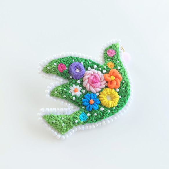 刺繍ブローチ 『flower bird』③ 3枚目の画像