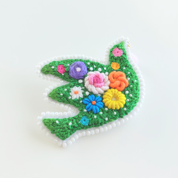 刺繍ブローチ 『flower bird』④ 3枚目の画像