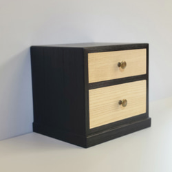 桐箱屋が作る　桐の二段小物入れ　玄関やリビングに　ハンコや鍵、アクセサリー等　ちょっとしたモノを入れて置いてみませんか？ 2枚目の画像