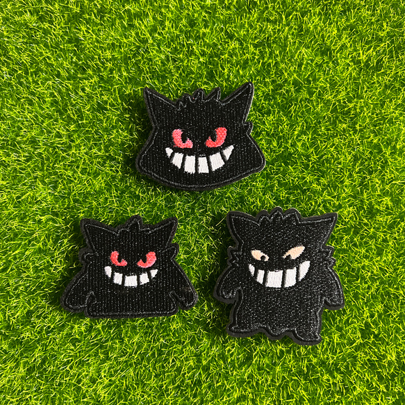 ブラック モンスター 黒 怪獣 ゲンガー 刺繍ワッペン 貼付けタイプワッペン 3枚セット 1枚目の画像