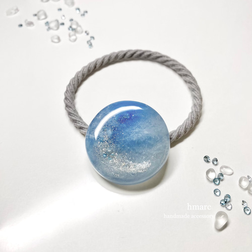 白夜の月 ／ 大人 レジン ヘアゴム（ポニーフック） ／ ブルー