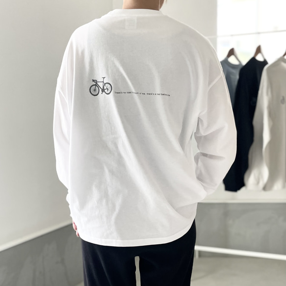 『2024新作』【ユニセックス 】bicycleプリント ビッグシルエット ロングスリーブTシャツ【ホワイト】 6枚目の画像