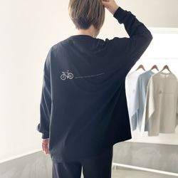 『2024新作』【ユニセックス 】bicycleプリント ビッグシルエット ロングスリーブTシャツ【ブラック】 1枚目の画像